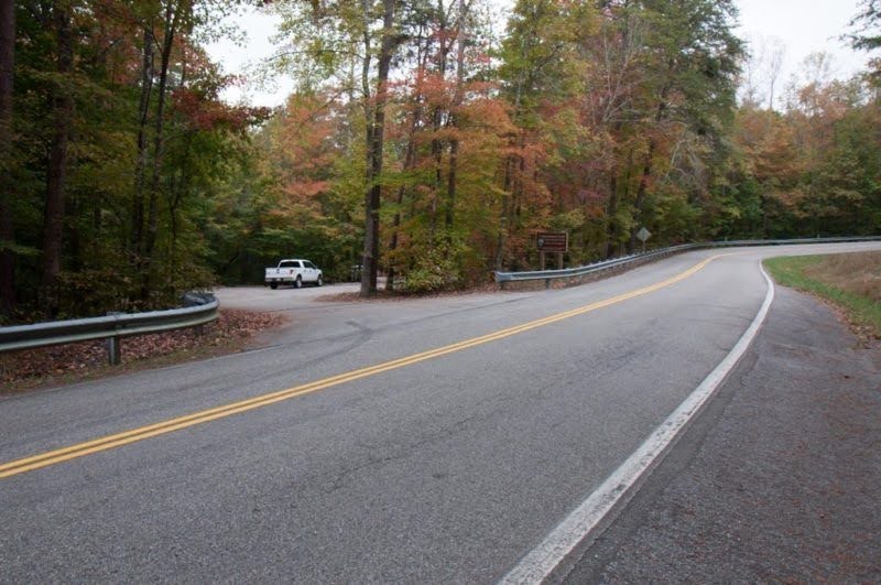 Lower Leggett Road Trailhead Parking (Don Deakins)